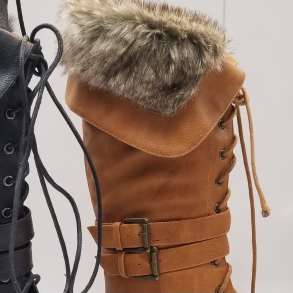 2 left!  Tan lace up Combat boots, faux fur topper - Picture 5 of 7
